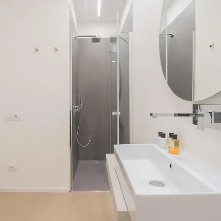 La Vista Bonita By Rent Apartment *